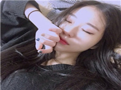 张开双腿被强❌漫画,敏感漫画引热议，艺术边界何处？