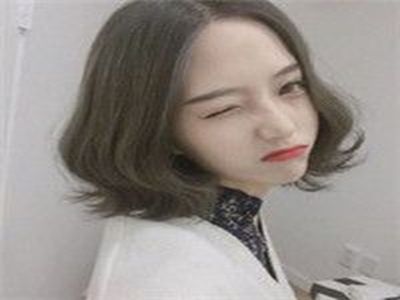 商务旅行女老板戴中文字幕,中国女老板街头秀中文，成文化交流新风尚-1