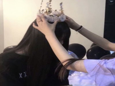伦理八戒一区二区久久,娱乐圈疑云：神秘女子牵扯哪位明星？-1