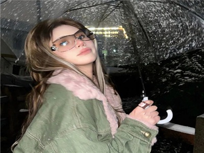 张雨欣前40张图片,当红小花旦张雨欣：青春照引网友热议-2
