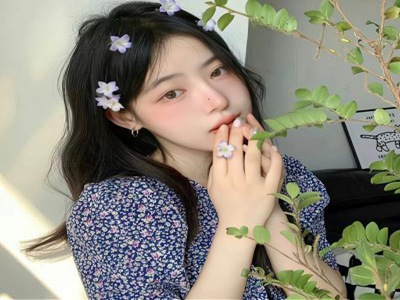 我爱吃瓜51海底捞阿朱,美食博主海底捞偶遇明星，疑似恋情曝光-2