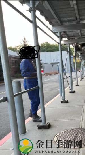 《辐射》真人剧新片场照泄露 动力装甲避难所等