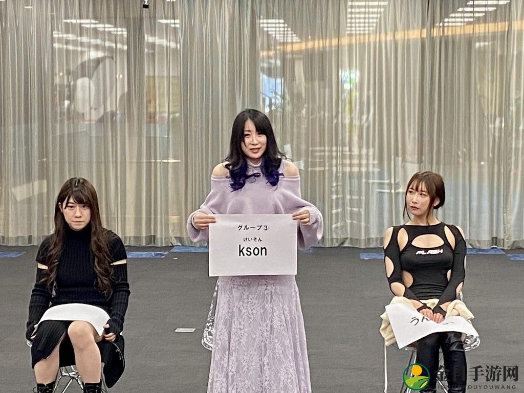 《如龙》夜店女郎演员面试现场照 性感女星参加试镜