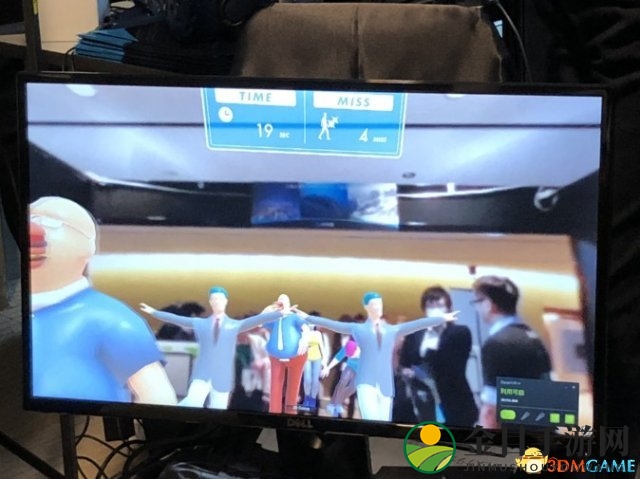 奇葩创意 直面滚滚人流VR新游《RunToMe》公布